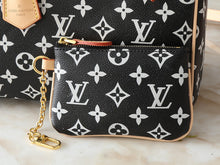 Load image into Gallery viewer, L - Pillow Crossbody Colors bags
