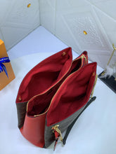 Load image into Gallery viewer, L-  Real Leather Bag
