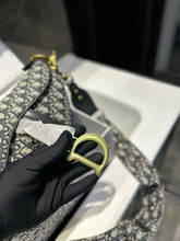 Load image into Gallery viewer, D Bag
