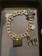 Cargar imagen en el visor de la galería, Sliver and Black Charm Bracelets
