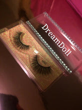 Load image into Gallery viewer, Buy 1 get 1 Free Mink Eyelashes 3D
