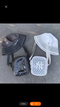 Cargar imagen en el visor de la galería, New York Bag and Hat Set
