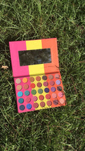Load image into Gallery viewer, 35 color Eye shadow Palettes
